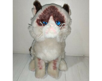 plush grumpy cat