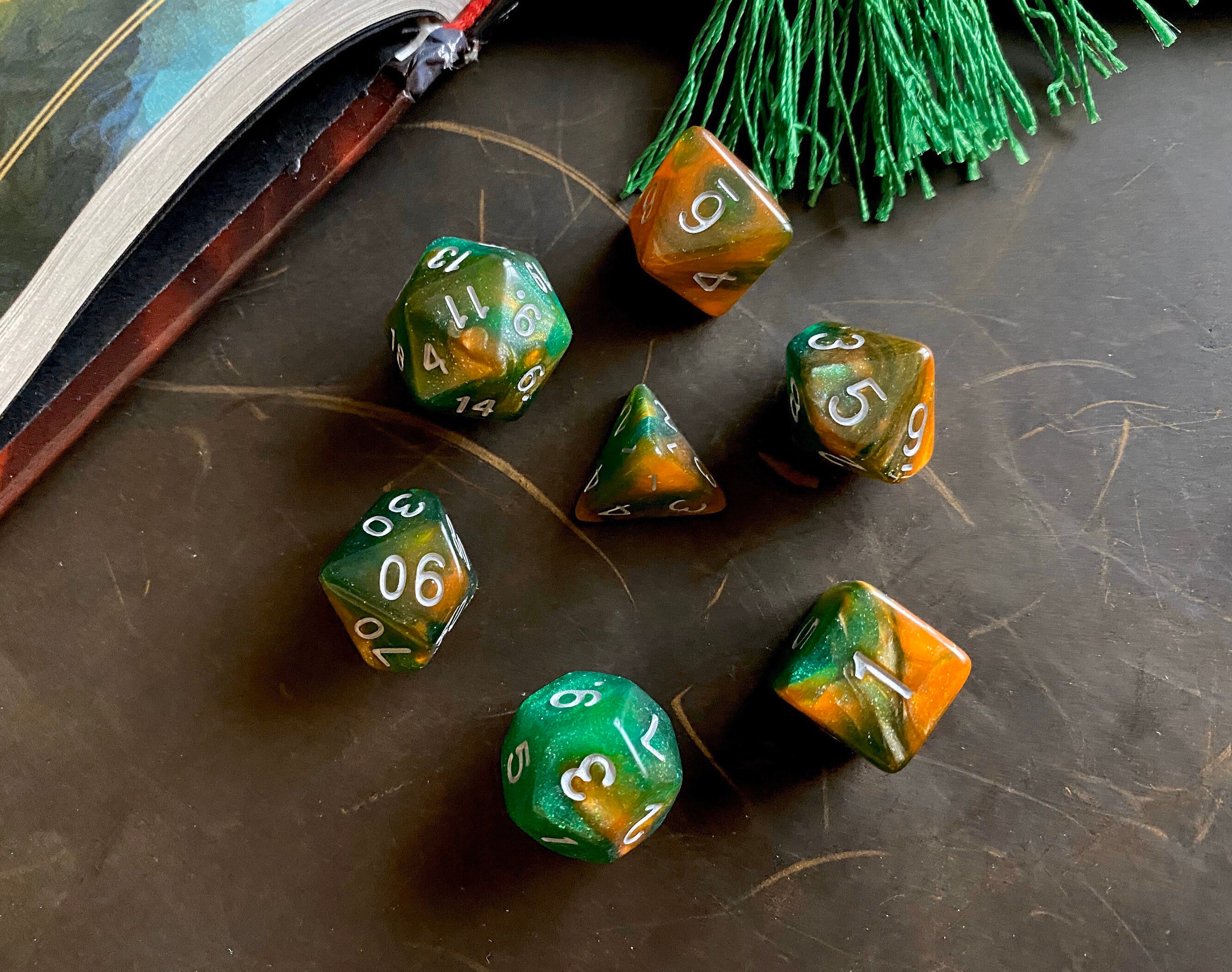41 Best Pictures Dungeons And Dragons Apple Watch / Watch Dungeons and Dragons Season 2 Episode 3 City at the ...