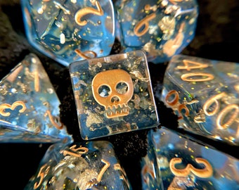 Sunken Treasure Dnd dice set, d20 pirate Polyhedral dice set,  Dungeons and Dragons - Pirate gold ocean bone skull