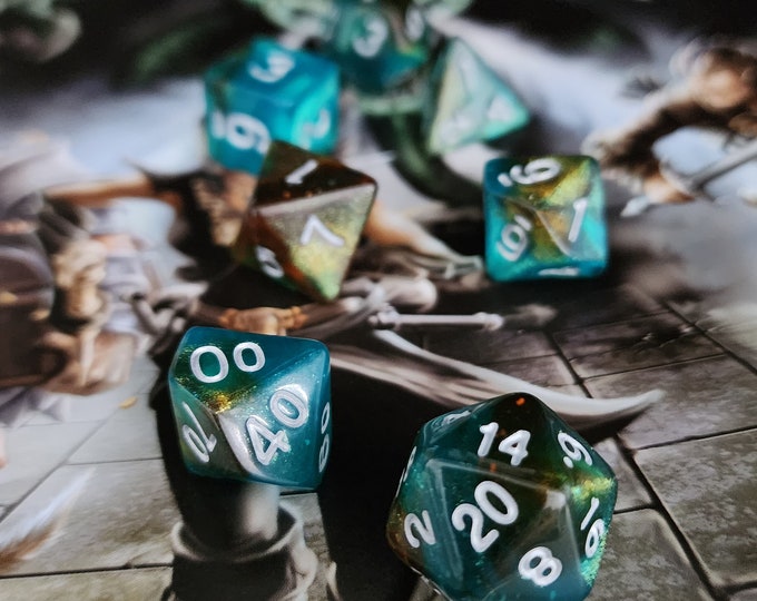 Frozen Mist DnD Dice Set for Dungeons and Dragons TTRPG, Polyhedral Dice Set for d20 Tabletop Gaming