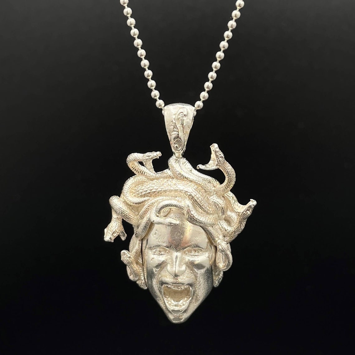 crystal la medusa greca necklace