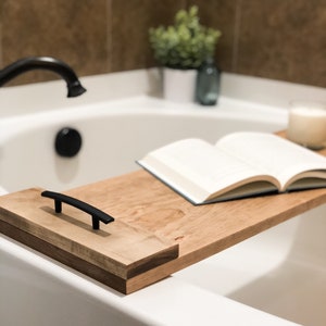 Bath Caddy| Wood Bath Tray| Farmhouse Style Bath Tray| Spa Gift| Gift for Her|Wooden Tray| House Warming Gift| Realtor Gift