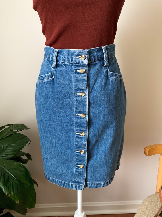 Button front denim skirt