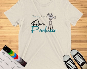 Fidati di me, sono un produttore cinematografico / T-shirt, regali per produttori cinematografici, studenti di cinema, troupe cinematografica, maglietta cinematografica, regali di coppia, Unisex