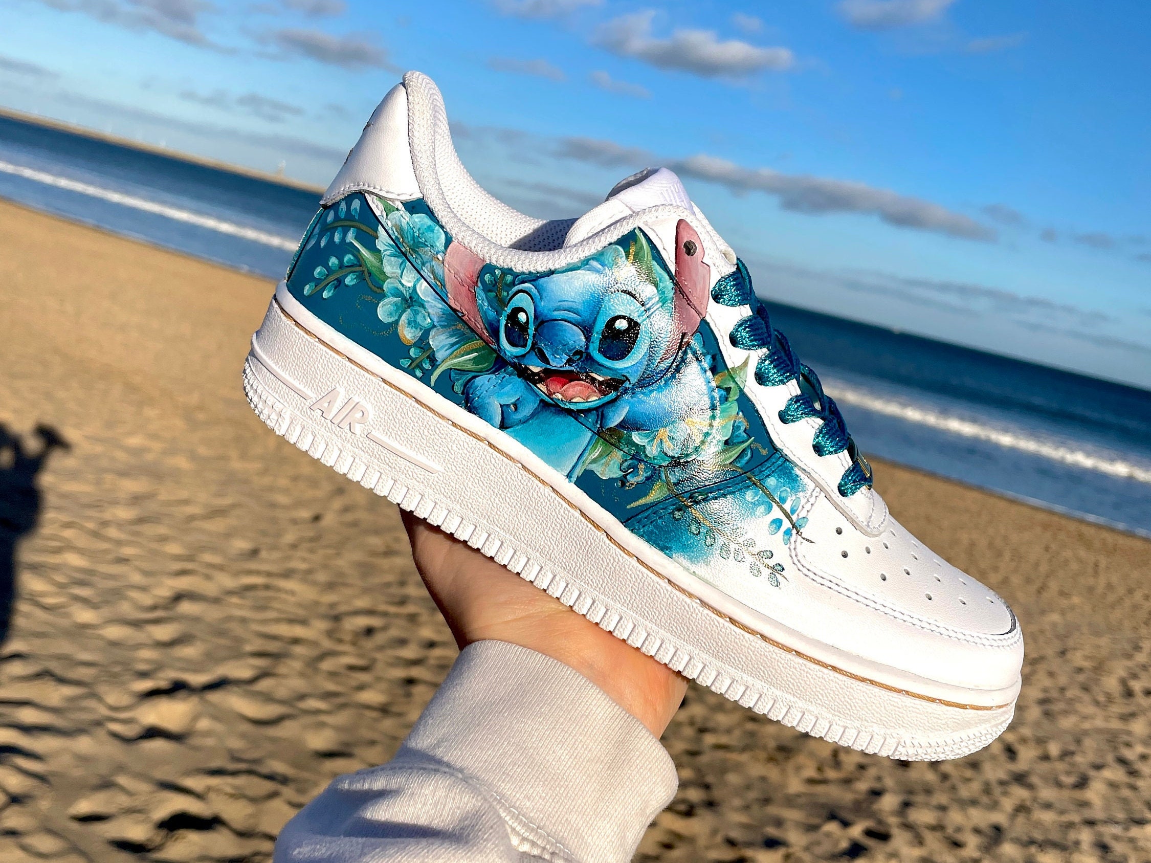 Handpainted Lilo Stitch,disney Stitch,stitch Vans,disney Shoes,disney  Trip,custom Lilo Stitch Shoes,lilo Stitch Gifts,unique Lilo Stitch 