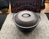 Lodge 8 Cast Iron Dutch Oven with Basting Lid