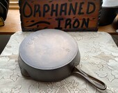 Pre-Griswold Erie 9 Cast Iron Skillet with Makers Mark