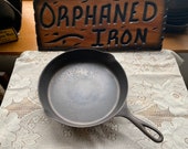 Unmarked Wagner 8 Skillet with Heat Ring
