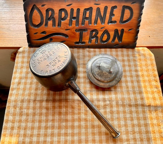 RARE! T&C Clark English 3 Pints Sauce Pot With Lid - Etsy display picture 3