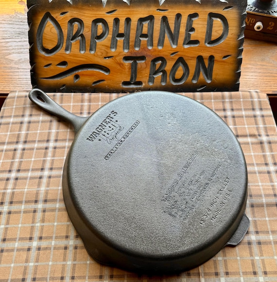 WAGNER'S 1891 Original 8インチ スキレット　慣らし中 Wagner #12 100 Year Anniversary Cast Iron Skillet - Etsy
