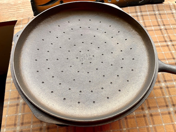 The Rock Cast Iron 12 (30cm) Skillet