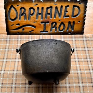 Rare! Vintage #7 Bean Pot Cast Iron Kettle