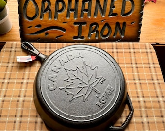 NOS! RARE! Canada Maple Leaf #10 Lodge Advertising Cast Iron Skillet
