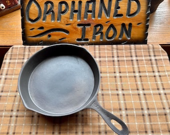 1800’s Gatemarked #8 Cast Iron Skillet