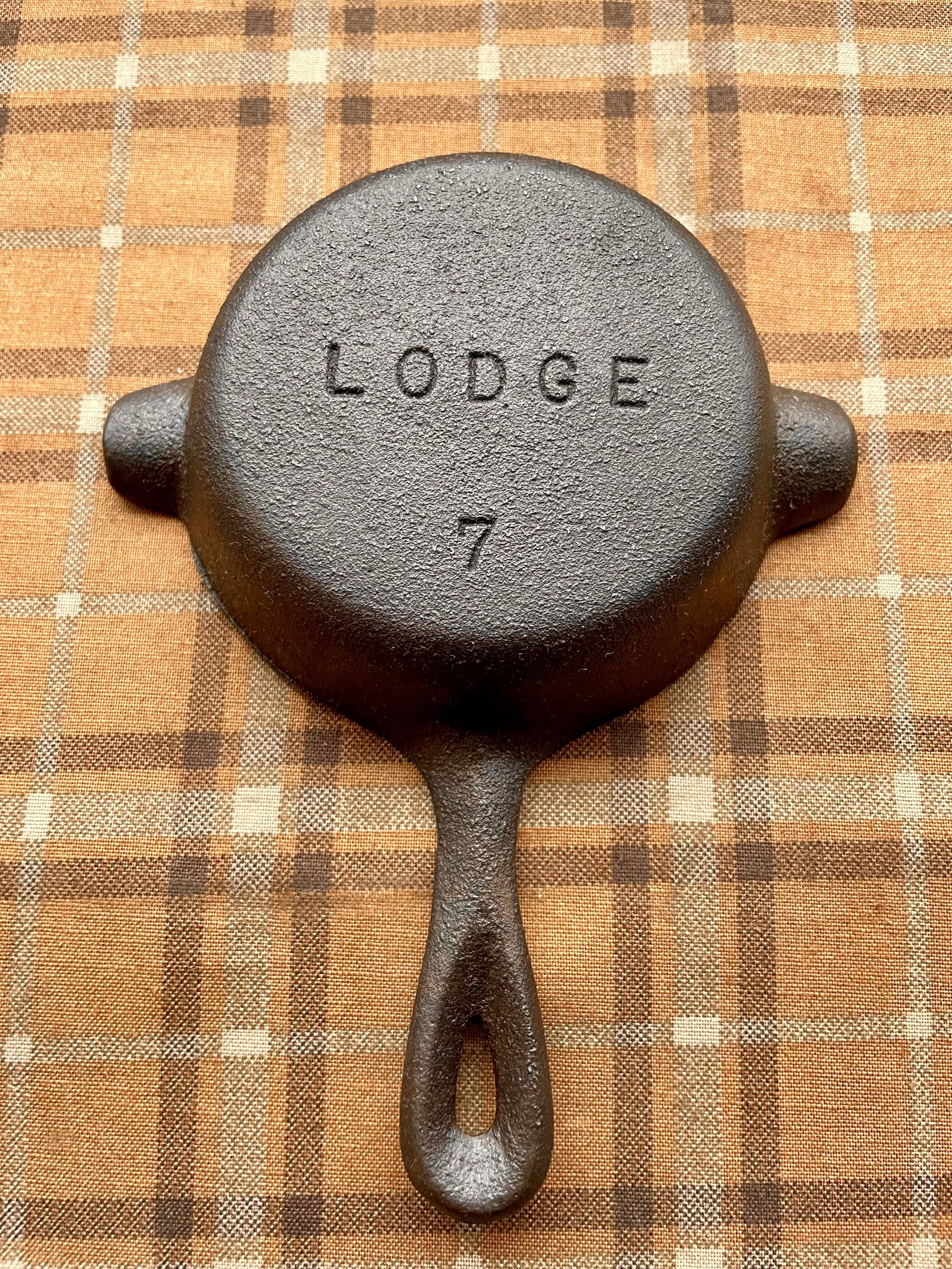 Lodge reg; 12 Cast Iron Deep Skillet - Cracker Barrel