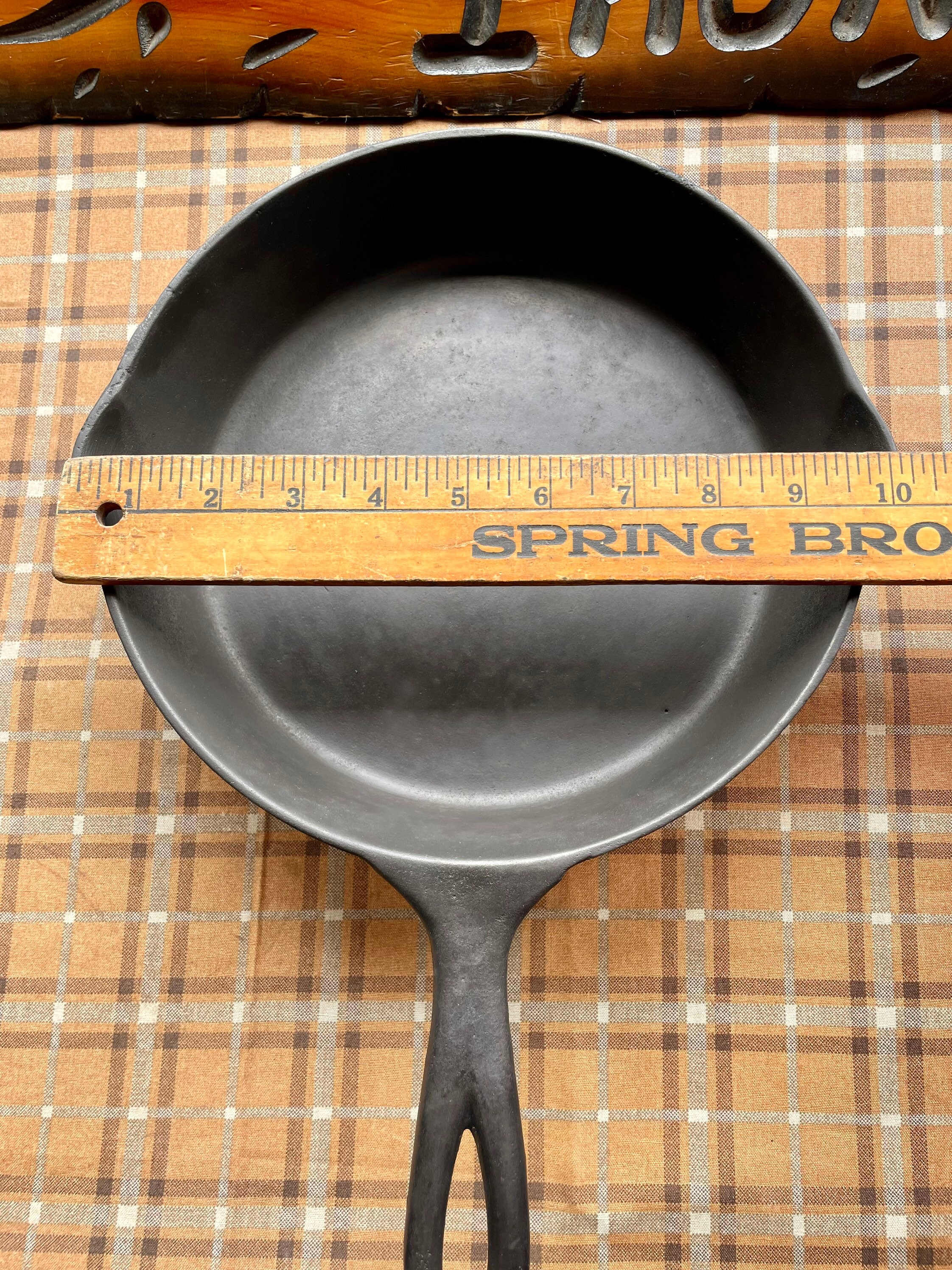No. 12 Cast Iron Skillet (In-Store Pickup Only) — SCOUT of marion