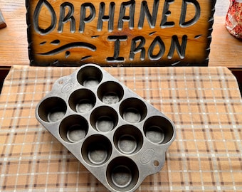 Wagner Cast Iron Muffin/Popover Pan