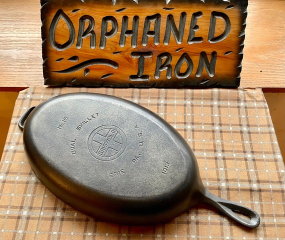 Fish Pan | Lodge Cast Iron