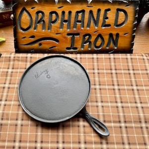RARE! Sidney Script Logo #8 Cast Iron Griddle