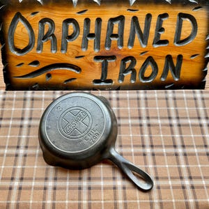 Griswold #3 Slant Erie Logo Cast Iron Skillet