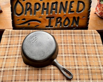 Wagner Ware #5 Stylized Logo Cast Iron Skillet
