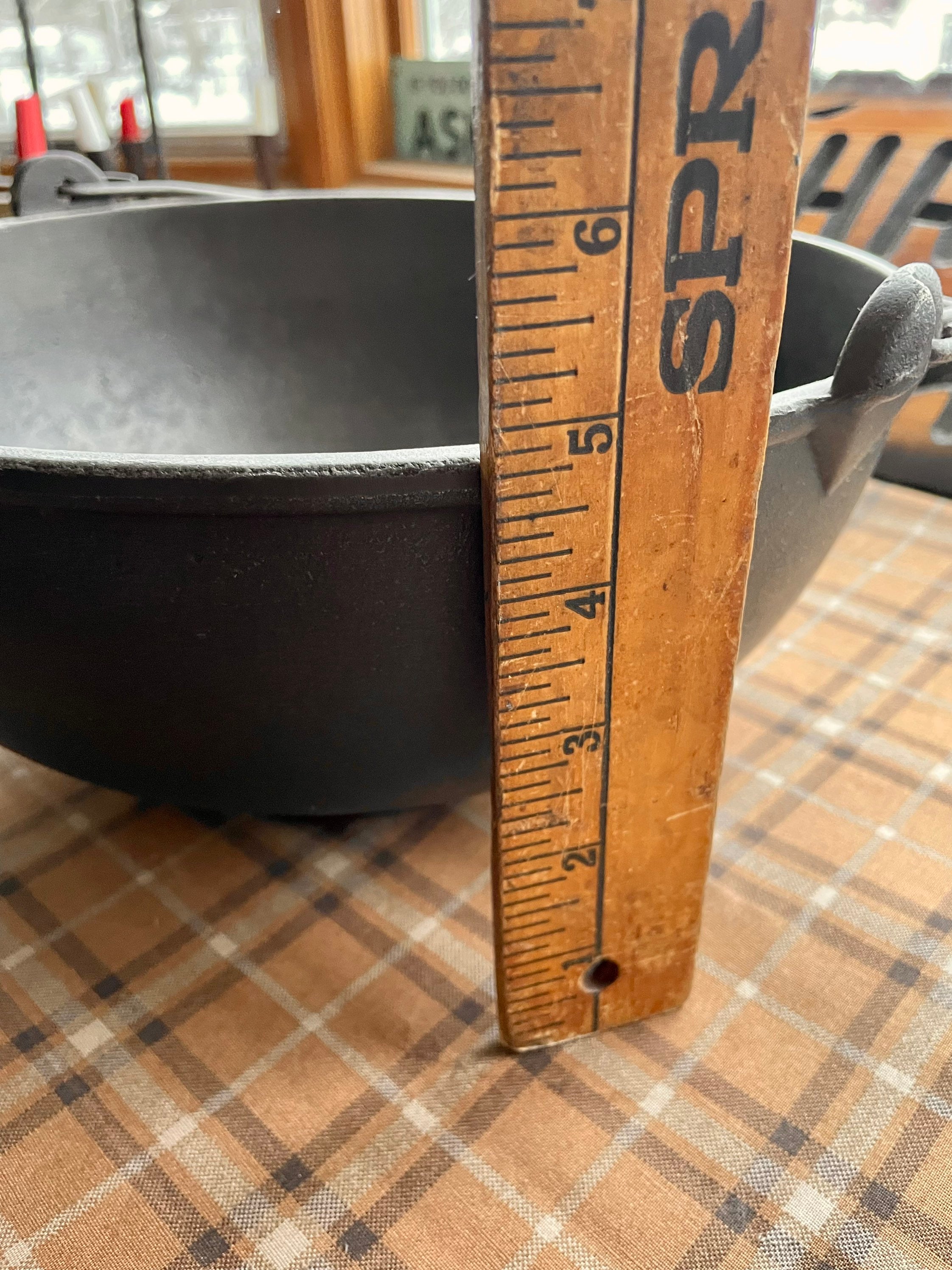 ramblings on cast iron: The cast iron scotch bowl