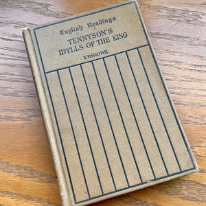1924 Tennyson’s Idylls of the King Book