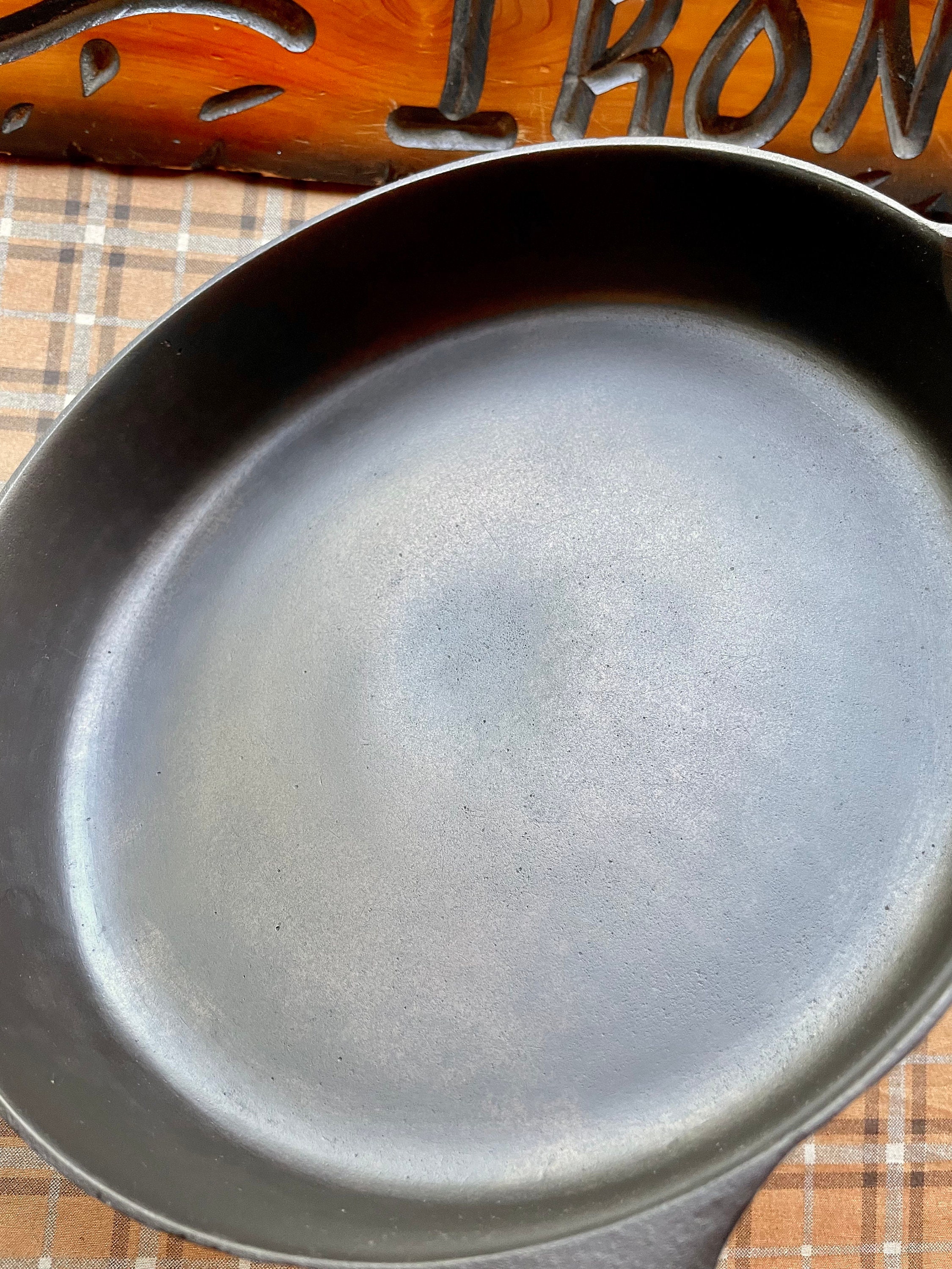 Rare Maid of Honor Deep Skillet/chicken Fryer Cast Iron With
