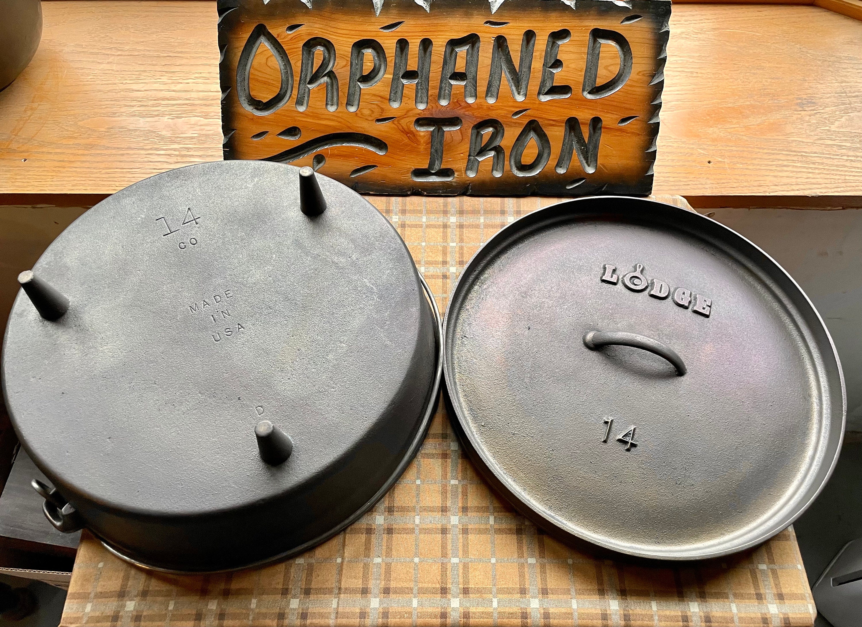 Vintage Lodge 14 Camp Dutch Oven 