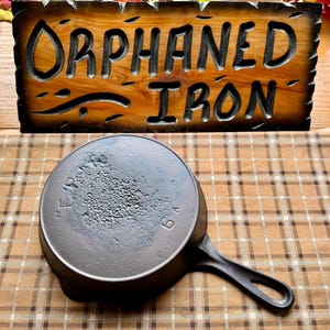 RARE! Pre-Griswold Erie #6 Cast Iron Skillet