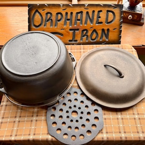 Vintage Lodge 10 Dutch Oven - Etsy