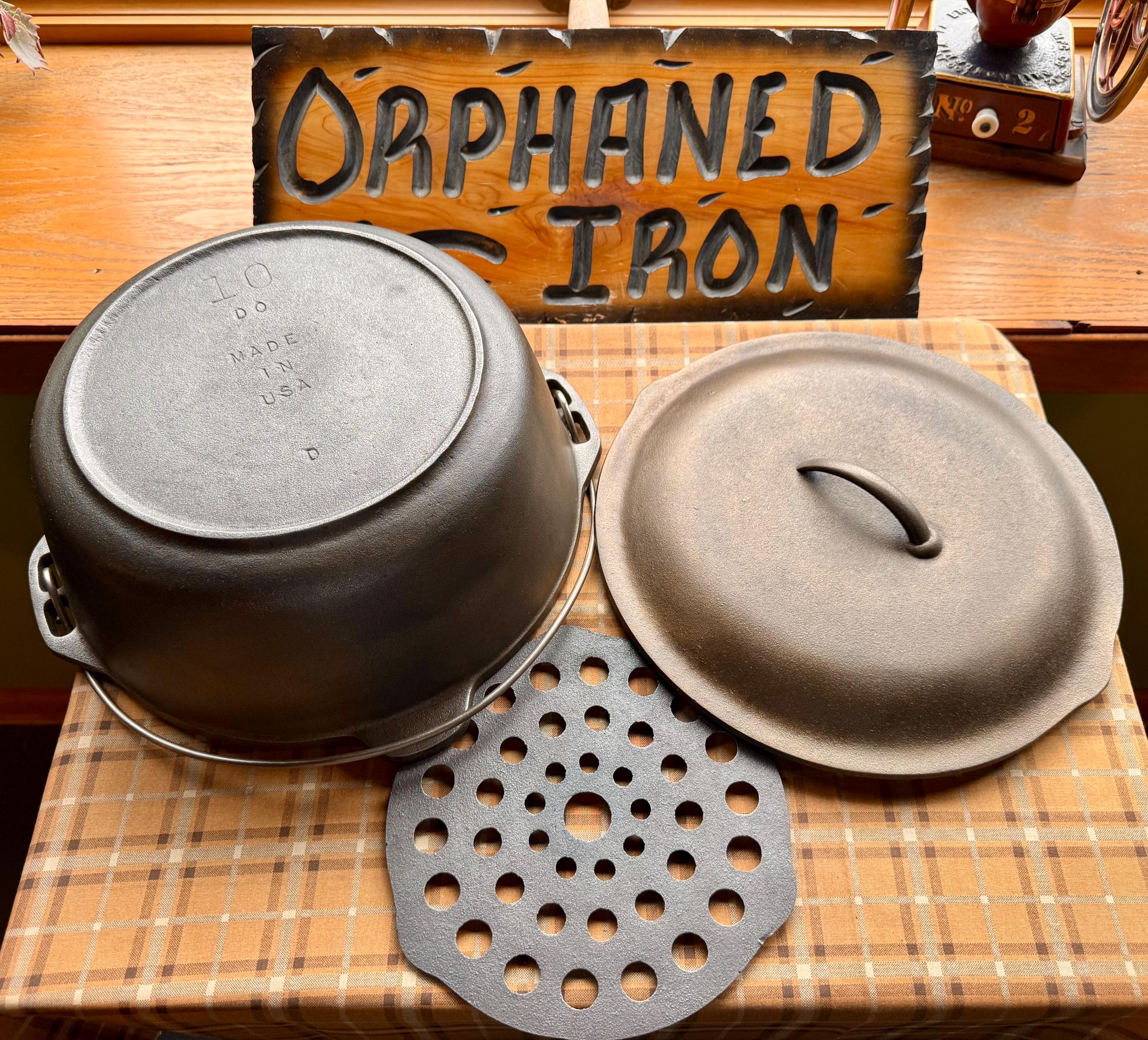 Vintage Lodge 10 Dutch Oven - Etsy