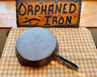 Smart’s #9 Canadian Cast Iron Skillet