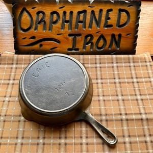 Pre-Griswold #7 Erie Cast Iron Skillet