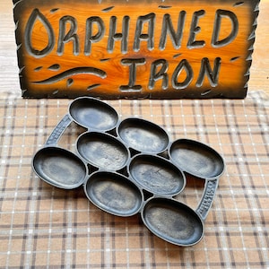 Rare Cast Iron 11 Hole Muffin Pan