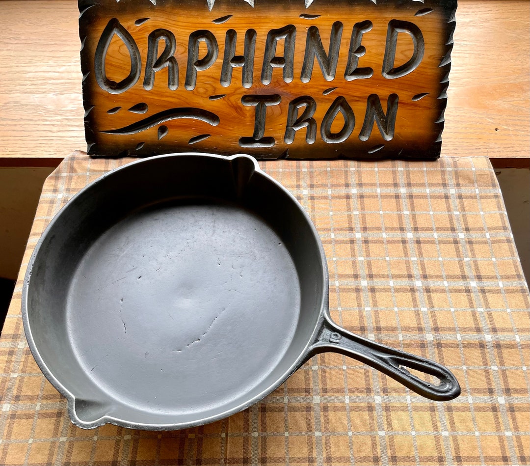 1800s Gatemarked 10 Deep Cast Iron Skillet Etsy