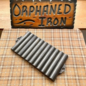 Rare! Favorite Piqua Ware 11 Count Breadstick Pan Cast Iron