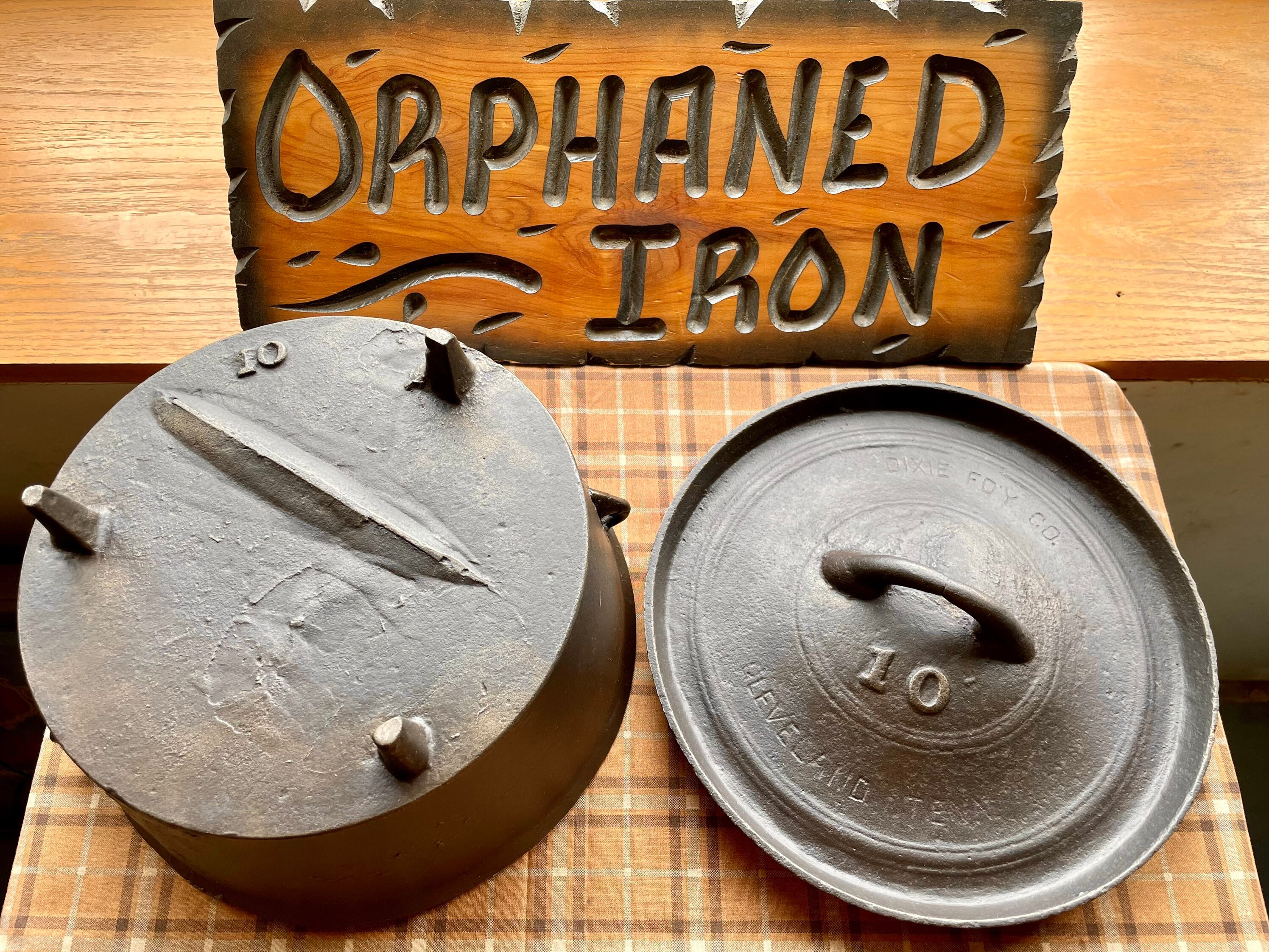 RARE! Dixie Foundry #10 Cast Iron Camp Oven - Etsy RARE! Dixie Foundry #10 Cast Iron Camp Oven - Etsy