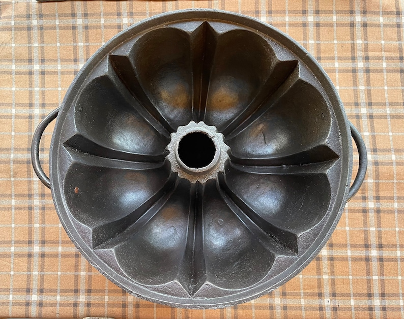 Rare Large 1800s Gatemarked Cast Iron Bundt Pan Etsy