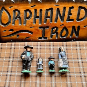 Vintage Amish Family Cast Iron Figurines Toys
