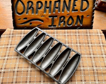 Rare! Griswold #6 Vienna Roll Cast Iron Baking Pan