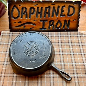 Griswold #8 Large Block Logo Skillet with Heat Ring