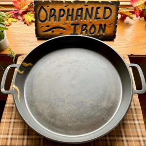 RARE! Lodge #20 Hotel Cast Iron Skillet