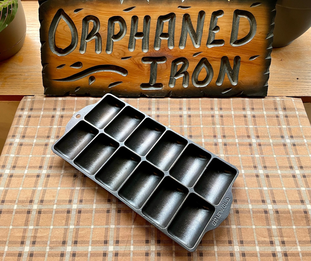 Griswold 11 French Roll Bread Cast Iron Pan Etsy