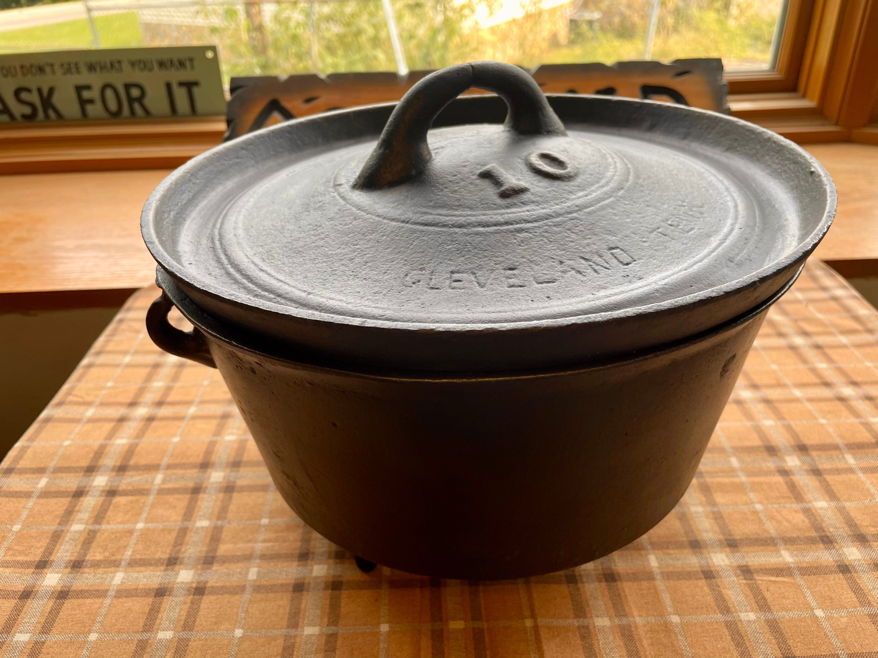 RARE! Dixie Foundry #10 Cast Iron Camp Oven - Etsy RARE! Dixie Foundry #10 Cast Iron Camp Oven - Etsy