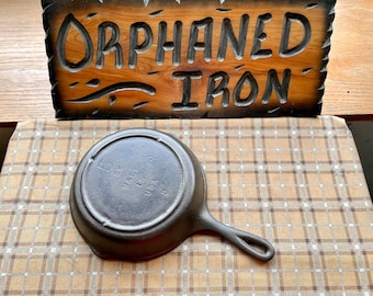 3-Notch Lodge #5 Cast Iron Skillet