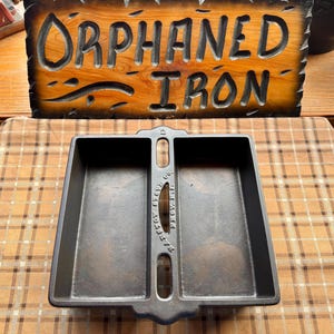 RARE!! Barstow Stove Co. Double Loaf Cast Iron Baking Pan