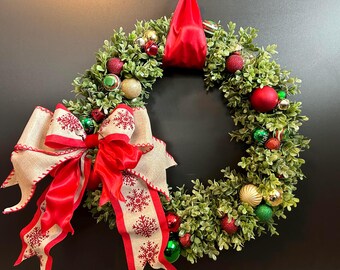 22&quot; Boxwood Christmas Wreath,LED Lights,Holiday Front Door Hanger,Winter Decor,Bulbs Bows Bells Design,December Porch Display,Red Green Gold