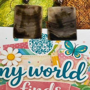 Handcrafted Shell Rectangle Dangle Earrings Brown Gray Beads afbeelding 1