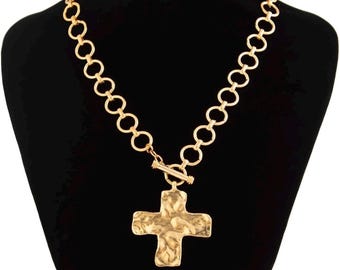 Gold Tone Hammered Cross Necklace – Chunky Link Chain & Toggle Closure